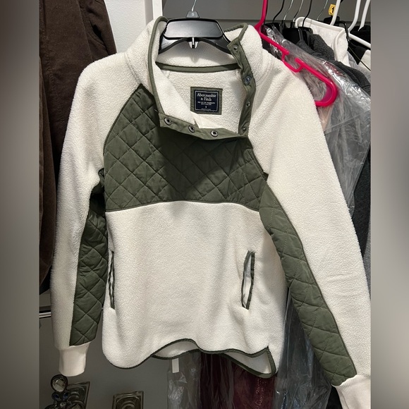 Abercrombie and Fitch Fleece Pullover - Picture 1 of 2